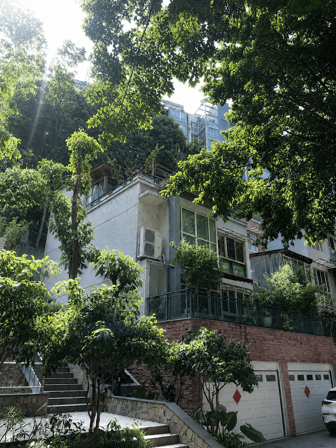 白银岛居岁月从容升级：小小岛老别墅加装蒂升悦行款电梯